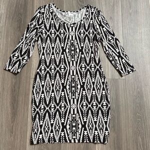 Say What? Black & White Ikat Print Bodycon Dress Size Large 2010s Style Stretchy